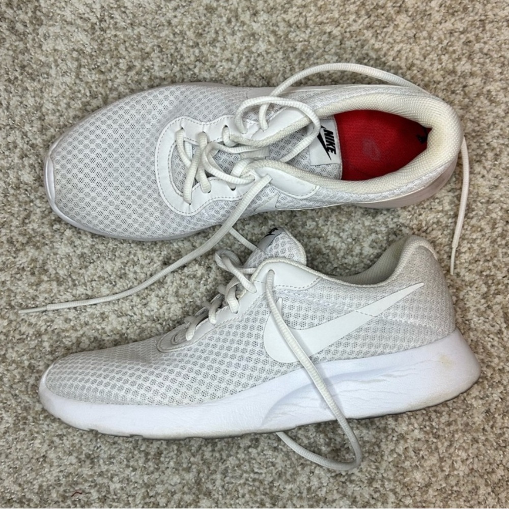 Nike Mesh White Running Shoes